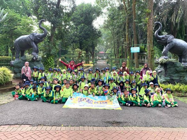 Outing Class Grade 1