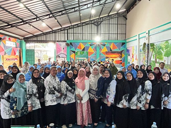 Pembinaan Sekolah Model